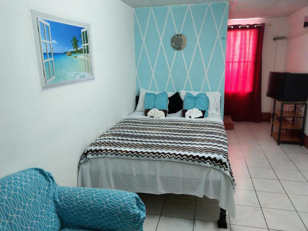 The Red Hut Inn Ciudad de Belice Exterior foto